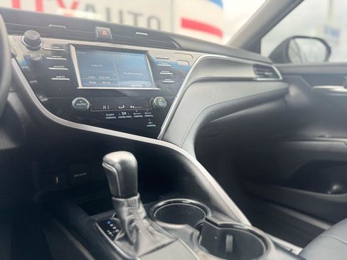 Used 2018 Toyota Camry SE image 41