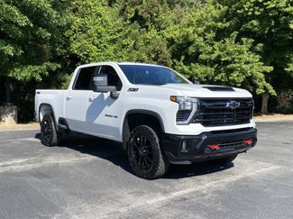 Used 2025 Chevrolet Silverado 2500 LT w/ Trail Boss Package AWD/4WD video 2