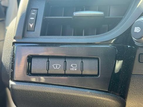 Used 2024 Lexus ES 300h w/ Luxury Package FWD image 26