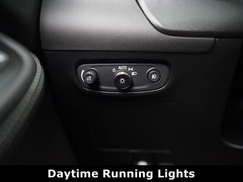 Used 2023 Buick Encore GX Select image 11