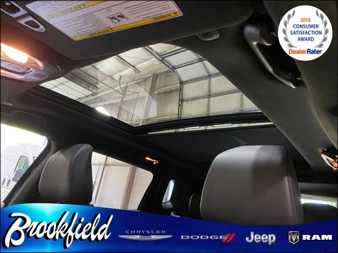 New 2025 Jeep Compass Limited w/ Sun & Sound Group image 30