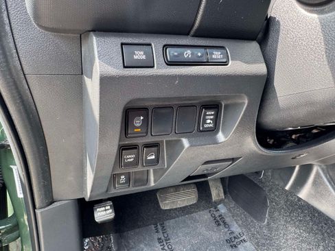 Used 2022 Nissan Frontier SV w/ Technology Package AWD/4WD image 30