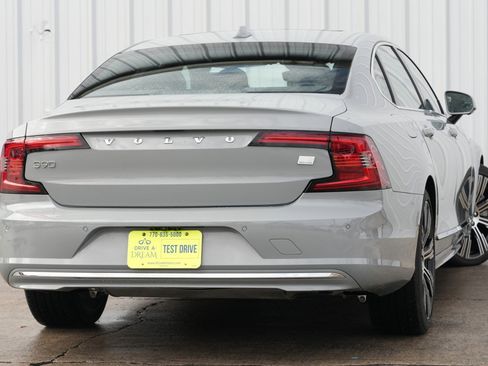 Used 2024 Volvo S90 T8 Ultimate image 5