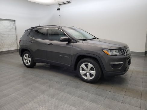 Used 2018 Jeep Compass Latitude w/ Popular Equipment Group FWD image 11