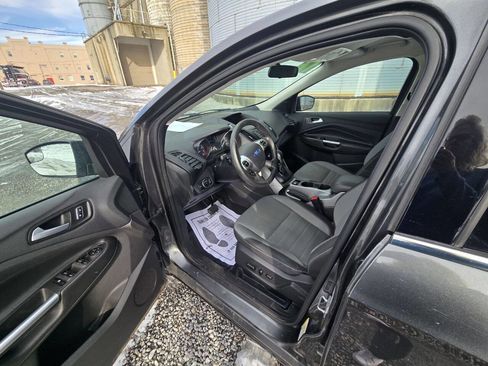 Used 2016 Ford Escape SE image 9