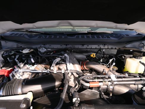 Used 2026 Ford F450 Platinum w/ Platinum Plus Package image 35