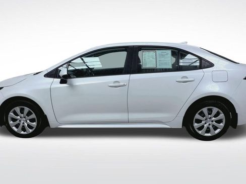 Certified 2025 Toyota Corolla LE image 6