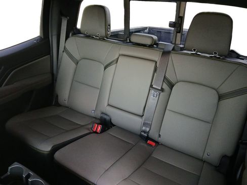 Used 2026 Chevrolet Colorado ZR2 w/ Technology Package image 22