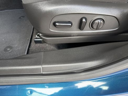 Used 2021 Chevrolet TrailBlazer LT w/ Convenience Package image 11