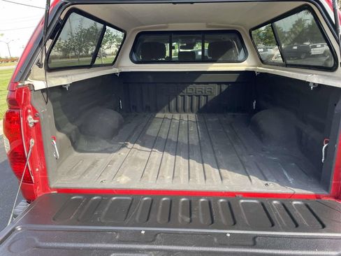 Used 2019 Toyota Tundra SR5 RWD image 13