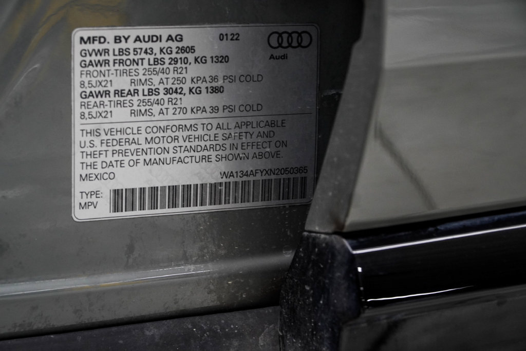 Used 2022 Audi SQ5 Prestige w/ Prestige Package AWD/4WD image 53