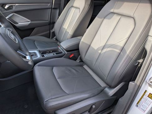 Used 2025 Audi Q3 2.0T Premium w/ Convenience Package image 12