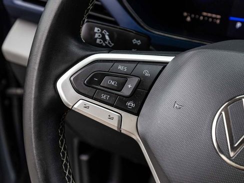 Used 2022 Volkswagen Taos SE image 22