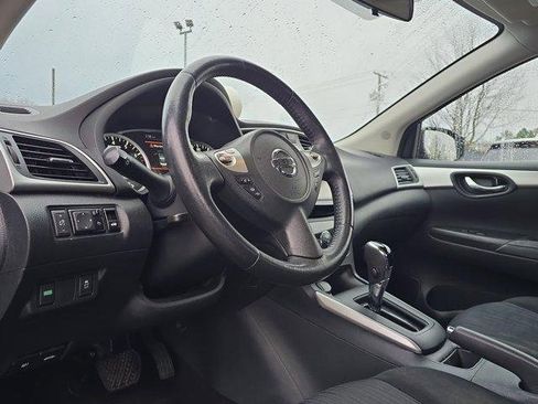 Used 2019 Nissan Sentra SV image 19
