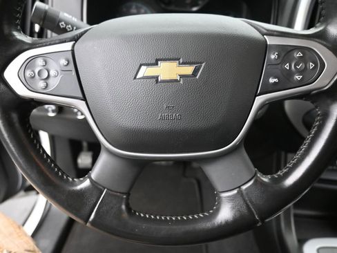 Used 2022 Chevrolet Colorado LT w/ Safety Package AWD/4WD image 16