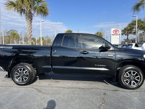 Used 2017 Toyota Tundra SR5 w/ TRD Off Road Package image 11