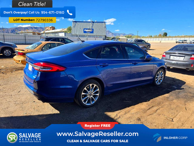 Used 2017 Ford Fusion SE w/ Fusion SE Technology Package FWD image 4