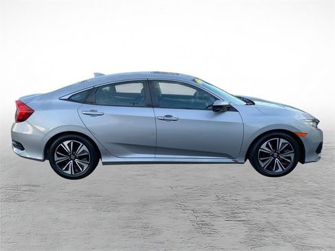 Used 2017 Honda Civic EX-L image 2