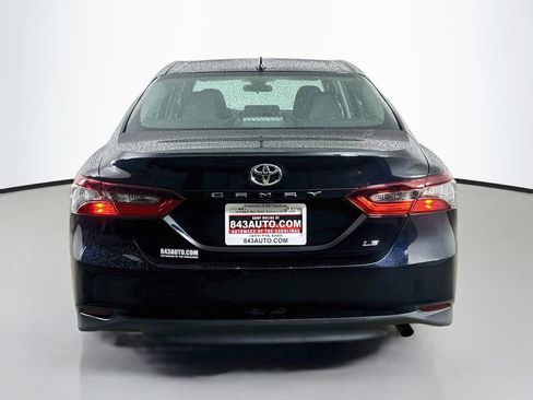 Used 2022 Toyota Camry LE FWD image 6