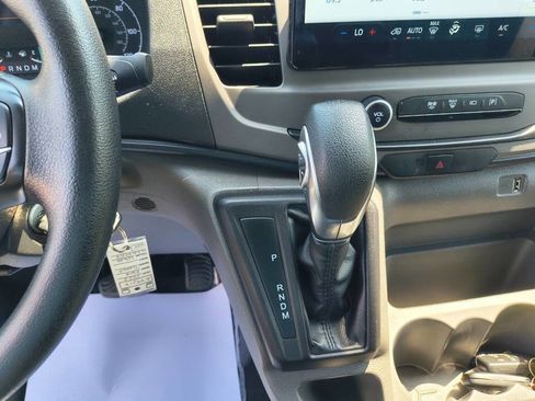 Used 2022 Ford Transit 350 XLT RWD image 19