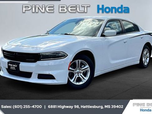 Used 2022 Dodge Charger SXT image 10