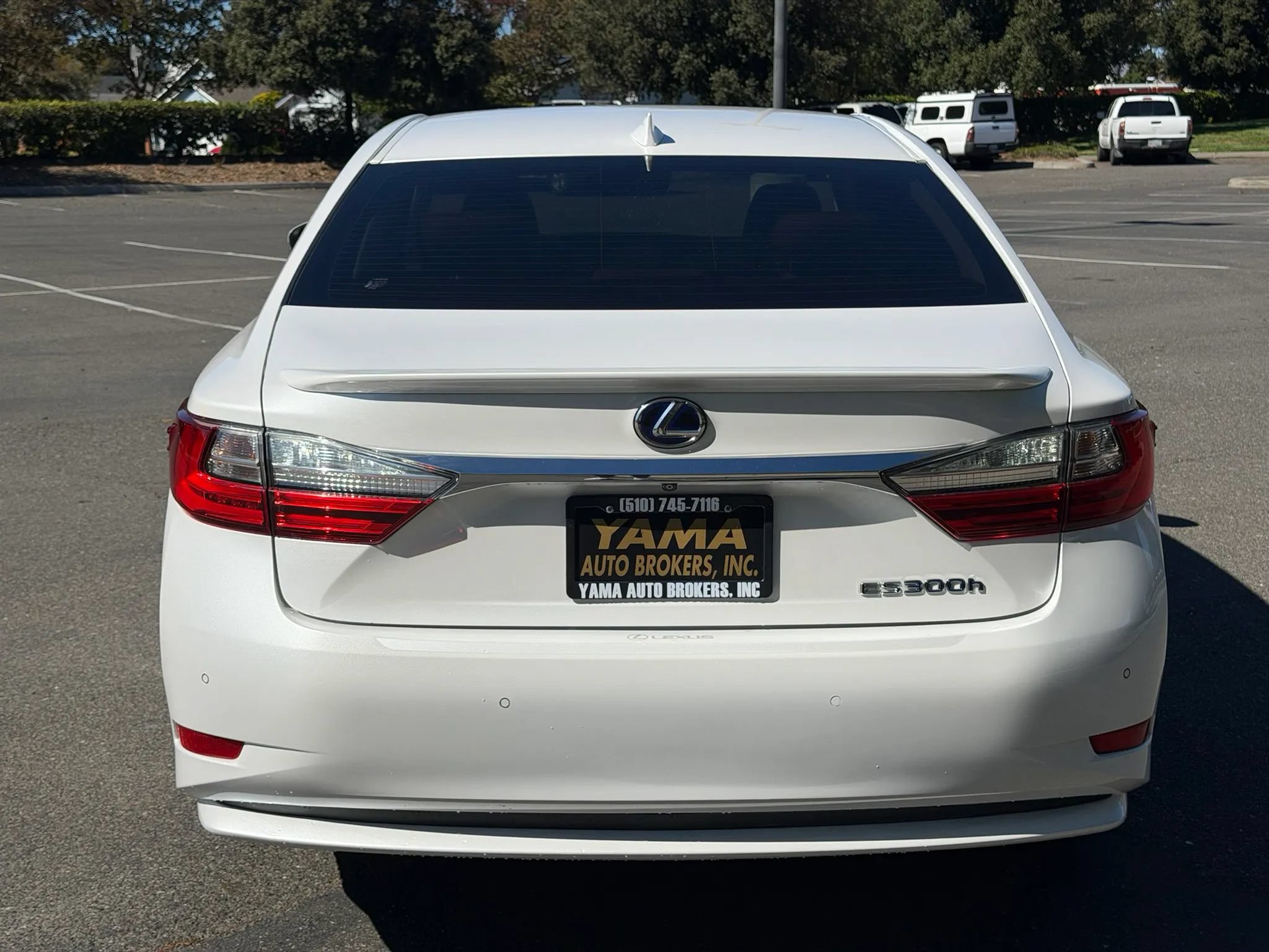 Used 2016 Lexus ES 300h w/ Navigation System Package FWD image 4