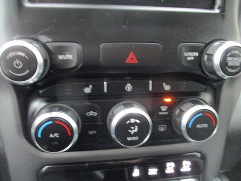 Used 2020 RAM 1500 Big Horn image 21