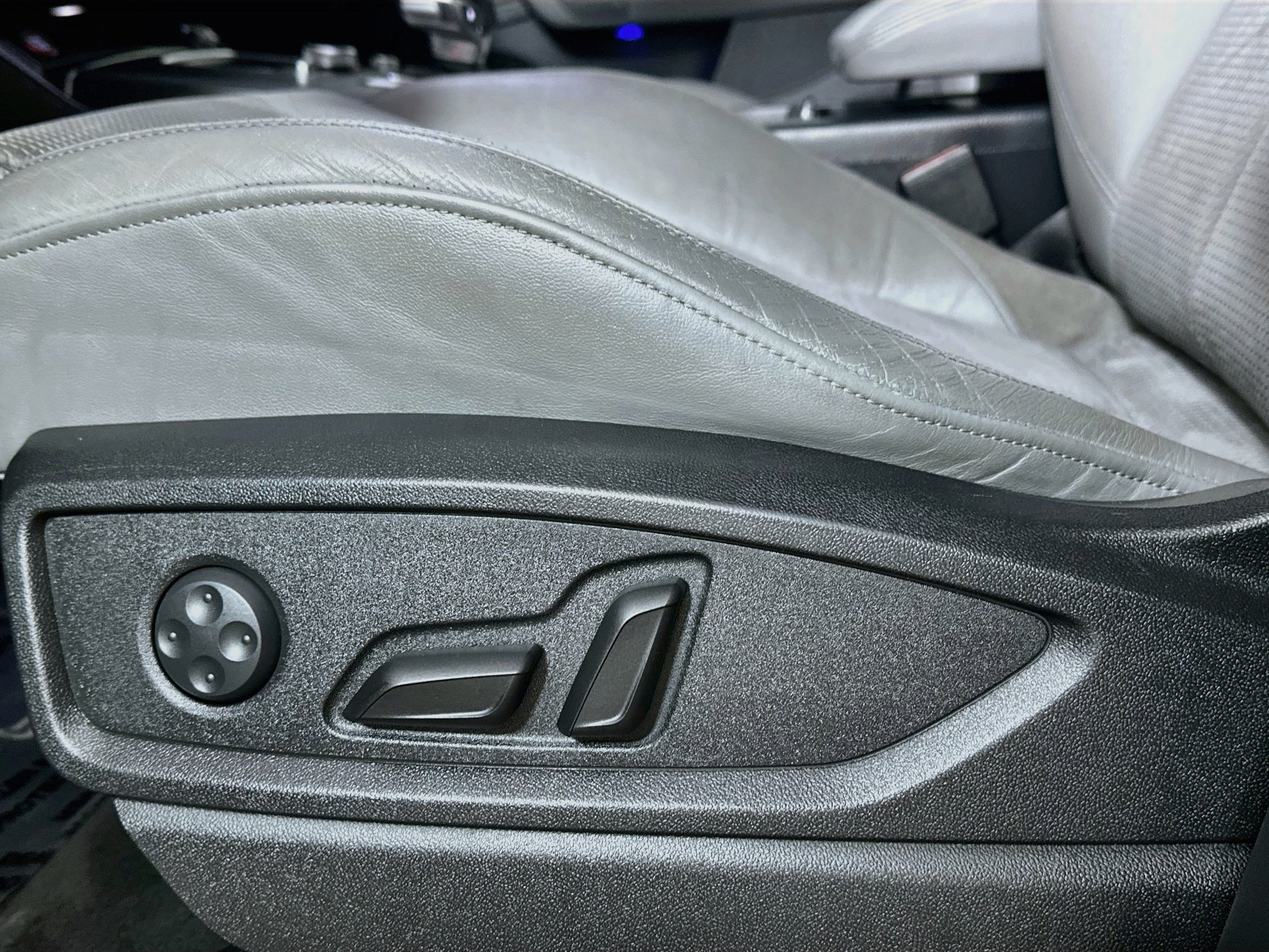 Used 2018 Audi SQ5 Prestige AWD/4WD image 20