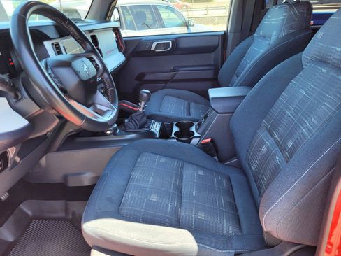 Used 2024 Ford Bronco Heritage Edition AWD/4WD image 21