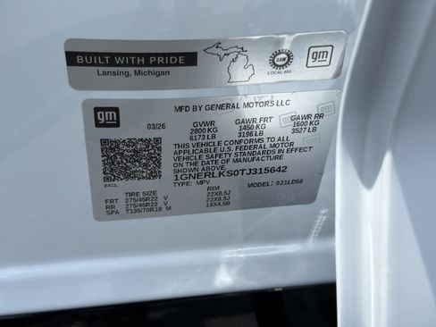 New 2026 Chevrolet Traverse RS w/ LPO, Floor Liner Package FWD image 32