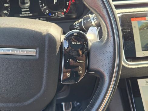 Used 2018 Land Rover Range Rover Velar R-Dynamic SE image 30