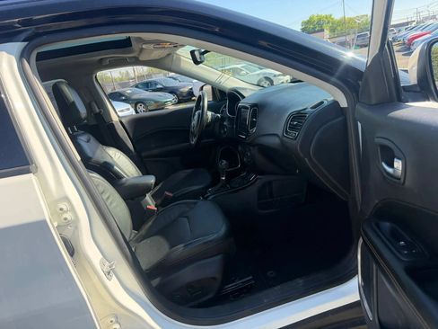Used 2021 Jeep Compass Limited w/ Sun and Sound Group AWD/4WD image 28