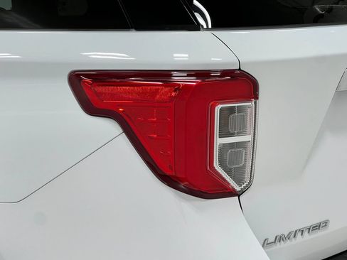 Used 2020 Ford Explorer Limited AWD/4WD image 36