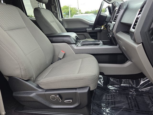 Used 2015 Ford F150 XLT w/ Equipment Group 302A Luxury AWD/4WD image 4