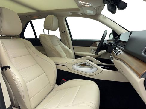 Used 2023 Mercedes-Benz GLE 350 4MATIC w/ Premium Package image 18