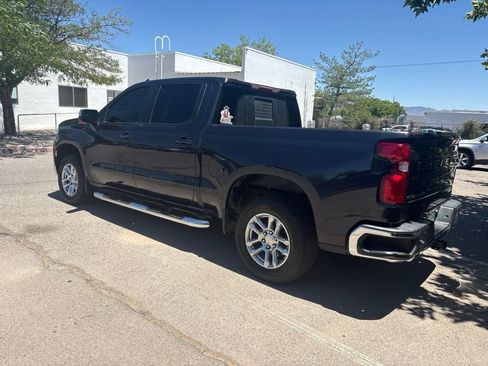 Used 2022 Chevrolet Silverado 1500 LT w/ Z71 Off-Road Package AWD/4WD image 2