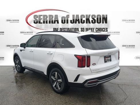 Certified 2023 Kia Sorento S image 6