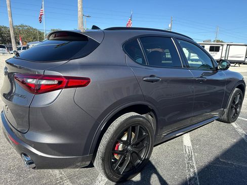 Used 2021 Alfa Romeo Stelvio Ti w/ Nero Edizione image 5