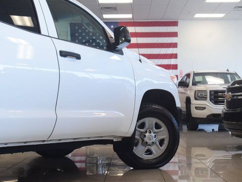 Used 2016 Toyota Tundra SR AWD/4WD image 31