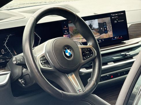 Used 2024 BMW X6 xDrive40i image 12