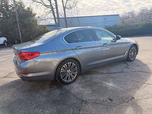 Used 2017 BMW 530i xDrive w/ Premium Package image 8