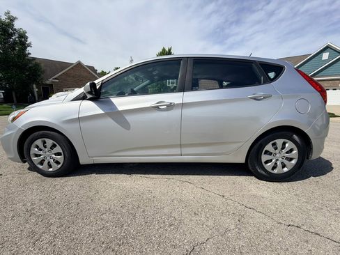 Used 2017 Hyundai Accent SE FWD image 6