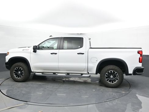 Used 2024 Chevrolet Silverado 1500 ZR2 w/ Technology Package image 7