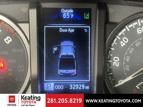 Certified 2023 Toyota Tacoma TRD Off-Road image 27