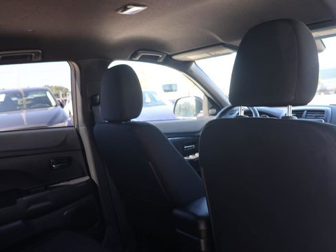 Used 2024 Mitsubishi Outlander Sport AWD image 14