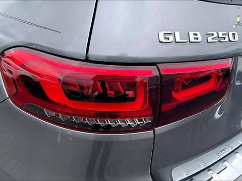 Certified 2023 Mercedes-Benz GLB 250 4MATIC w/ Premium Package image 25