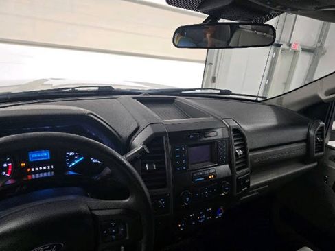 Used 2021 Ford F250 XL w/ Power Equipment Group AWD/4WD image 13