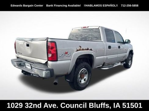 Used 2006 Chevrolet Silverado 2500 LT w/ Onstar Plus Package AWD/4WD image 7