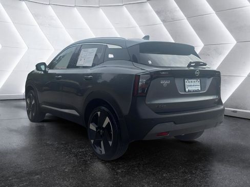 Used 2025 Nissan Kicks SR image 5