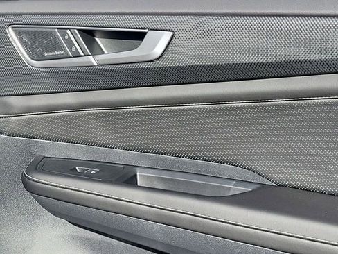 New 2026 Volkswagen Atlas Cross Sport SEL Premium R-Line image 18